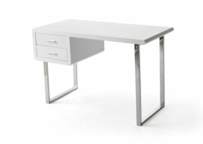 Mesa de escritorio lacado dn blanco brillo con patas en inox y dos cajones en medidas 120x55x76cm.