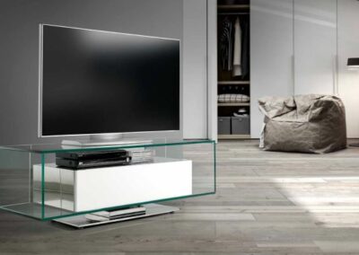Módulo tv de cristal con cajón en una gran variedad de colores. En medidas de 120cm de largo x 41,2 de alto y 45cm de fondo.