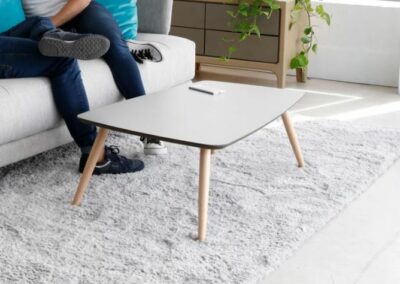 Las mesas Nexus son el complemento perfecto para tu hogar gracias a su ligereza y a la gran cantidad de diseños disponibles.